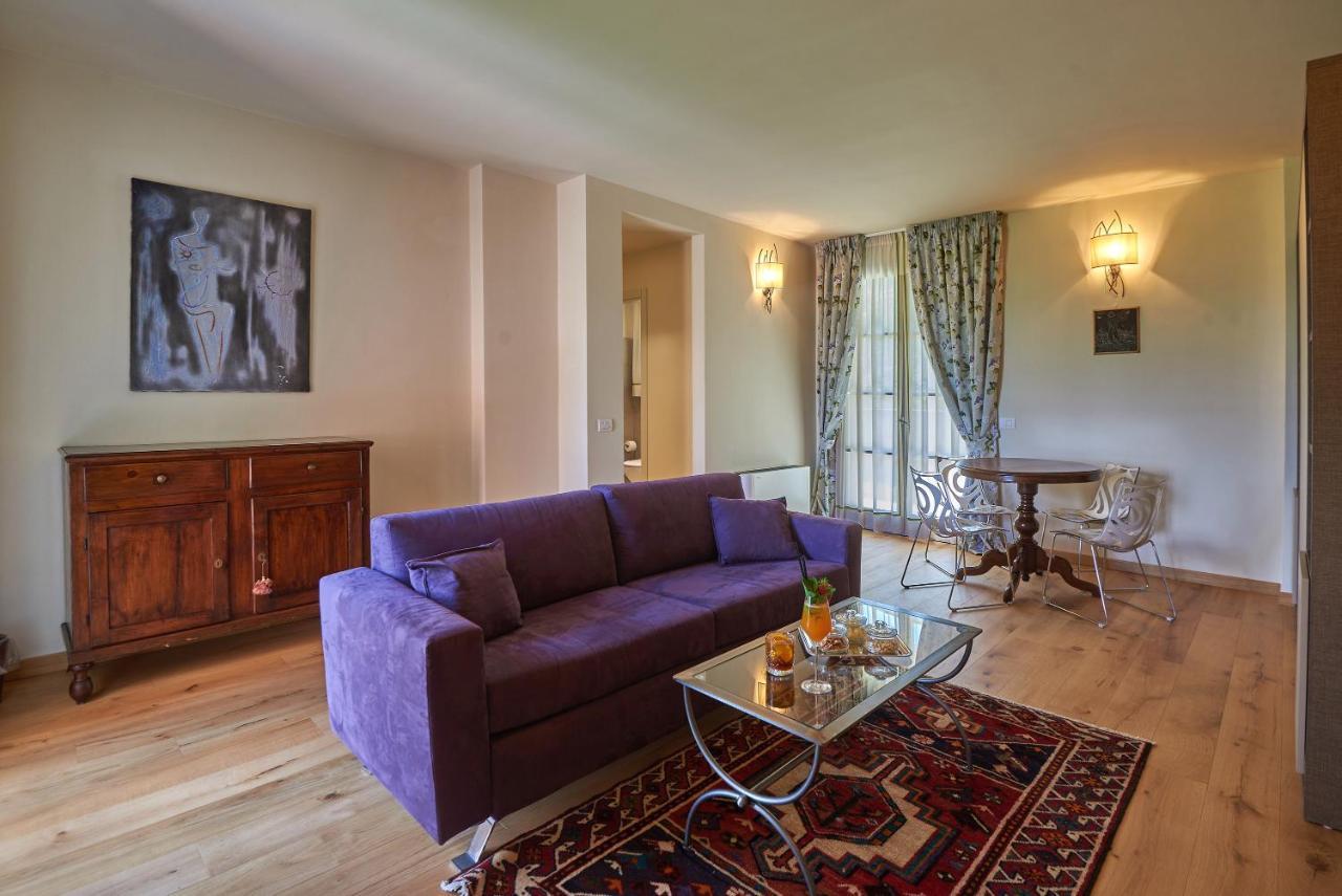 37 Hotel 4*