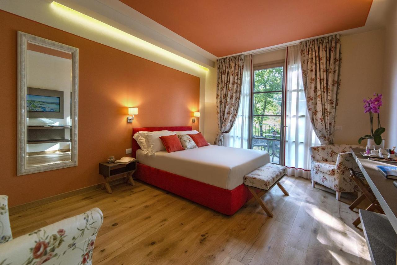 Hotel 37 4*