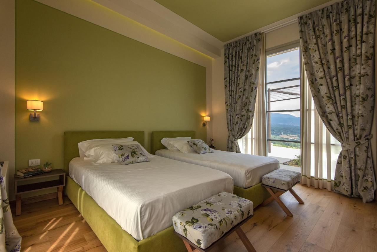 37 Hotel 4*